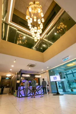 Sky Hotel Espaces publics Photos