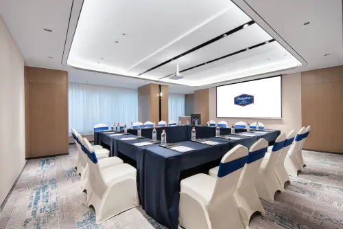 Hampton by Hilton Hubin South Road Business Facilities Photos