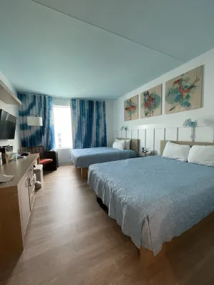 Universal’s Endless Summer Resort – Surfside Inn and Suites Rooms Photos