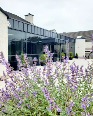 Mill Park Hotel Exterior Photos