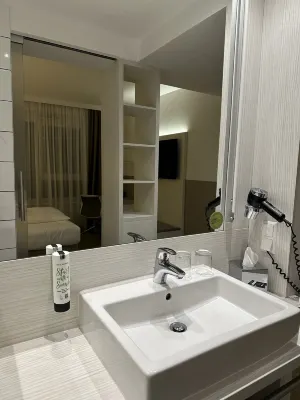 Hotel Zeitgeist Vienna Hauptbahnhof Номера Photos