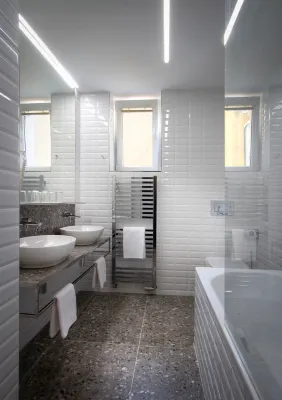 Hotel Mucha Rooms Photos