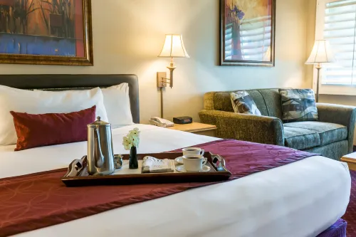 Grand Vista Hotel Rooms Photos