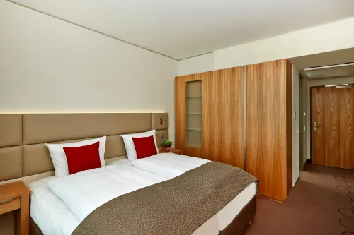H4 Hotel München Messe Zimmer Photos
