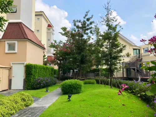 The Green View Hotel Featured Photos