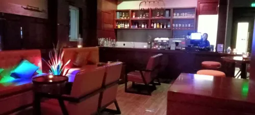 V V Hotel Battambang Restauration Photos