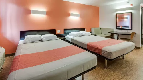 Motel 6 Brownsville, TX North Camere Photos