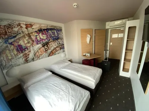 B&B Hotel Berlin-Alexanderplatz Camere Photos