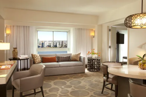 Millennium Hilton New York One UN Plaza Featured Photos