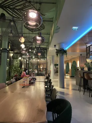 Moxy Paris Val d'Europe Espaces publics Photos