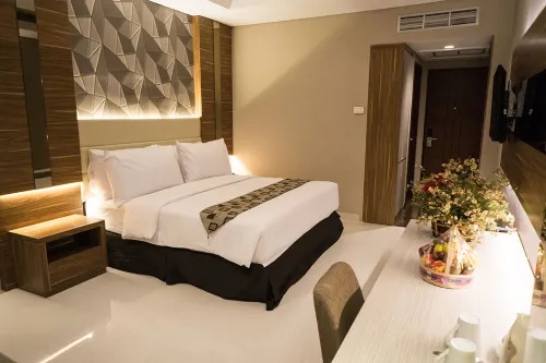 Novena Hotel Kamar Photos