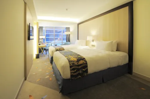 Louis Kienne Hotel Pandanaran Camere Photos