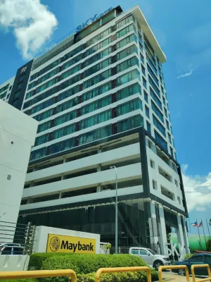 Sky Hotel Extérieur Photos