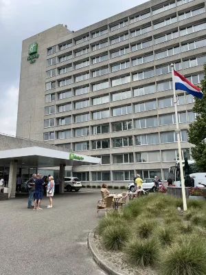 Holiday Inn Eindhoven Esterni Photos