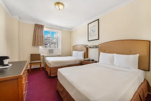 Travelodge by Wyndham Downtown Chicago Rooms Photos