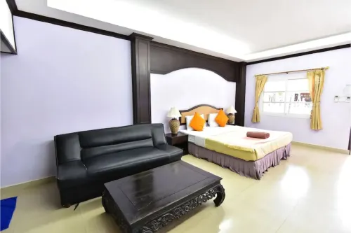 Ampan Resort Kamar Photos