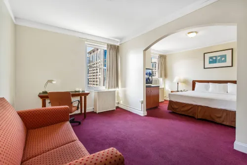 Travelodge by Wyndham Downtown Chicago Rooms Photos