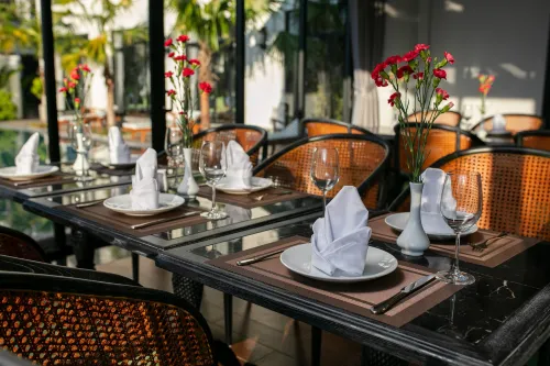 Shining Riverside Hoi An Boutique & Spa Dining Photos