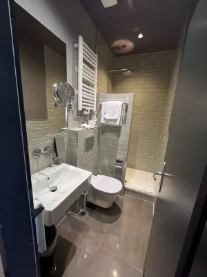 Hotel Cult Frankfurt City Kamar Photos