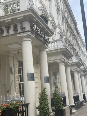 Queens Park Hotel Esterni Photos