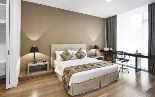 THE FACE Suites Hotel Kamar Photos