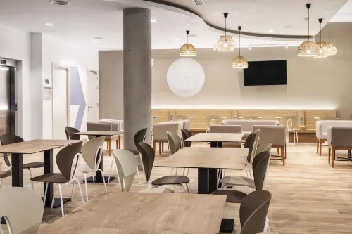 B&B HOTEL Murcia Ristorazione Photos
