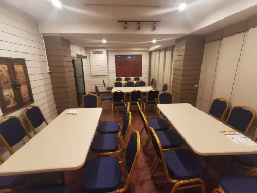 PIMPIMARN BEACH HOTEL Business Photos