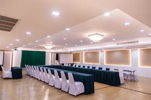 The One Surat Espaces Affaires Photos