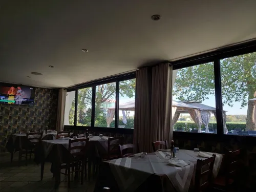 Hotel Ibis Milano Ca' Granda Ăn uống Photos