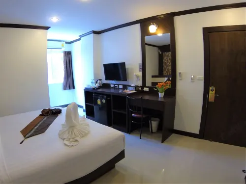 Patong Mansion Rooms Photos
