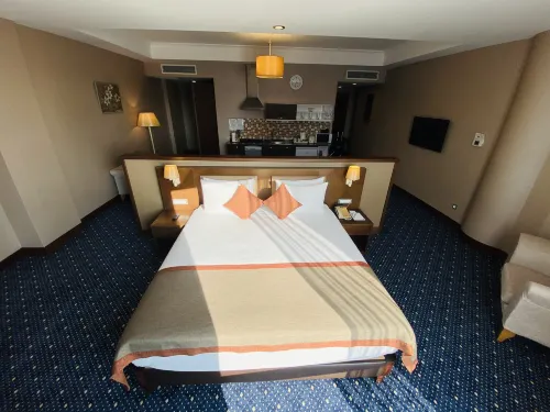 Parkside Hotel & Apartments Rum Photos