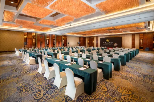Golden Eagle Summit Hotel Kunming Espaces Affaires Photos