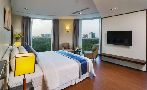 Central Palace Hotel Featured Photos