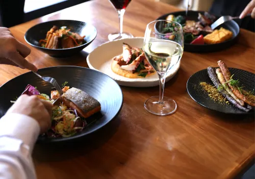 Hotel Grand Chancellor Hobart Dining Photos