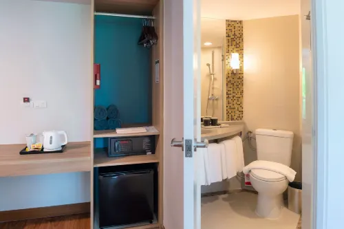 Ibis Phuket Patong Kamar Photos