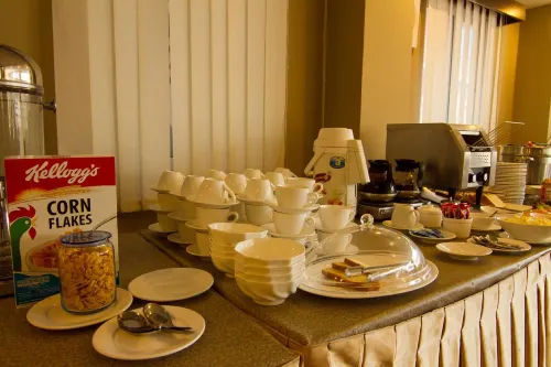 Hotel Yankin Restauration Photos