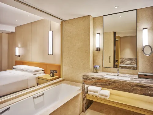 Hyatt Regency Shenzhen Yantian Rooms Photos