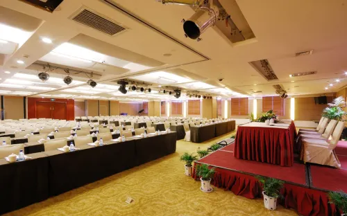San Want Hotel Business Facilities Photos