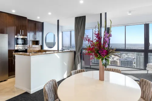 Meriton Suites Kent Street Rooms Photos