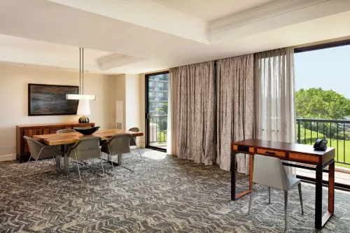 Hilton Waikoloa Village Featured Photos
