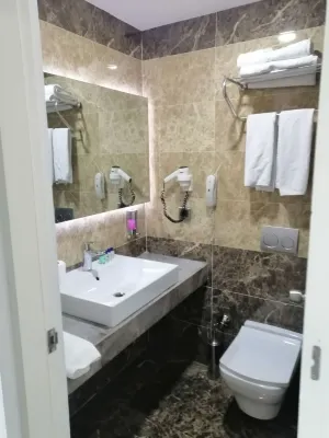 Elips Royal Hotel & Spa Zimmer Photos