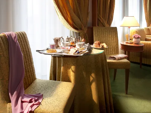 Hotel Cavour Zimmer Photos