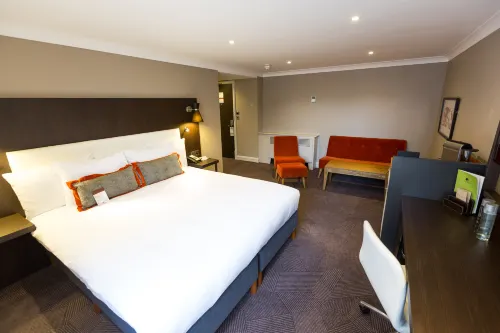 DoubleTree by Hilton London Ealing Featured Photos