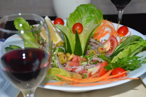 Tonoz Beach Hotel Dining Photos