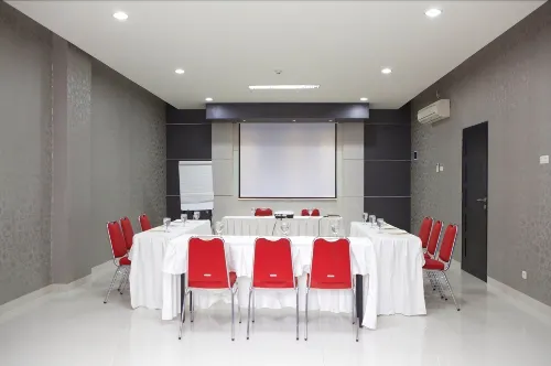 Cordela Hotel Medan Fasilitas Bisnis Photos
