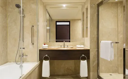 Hong Kong Gold Coast Hotel Huoneet Photos