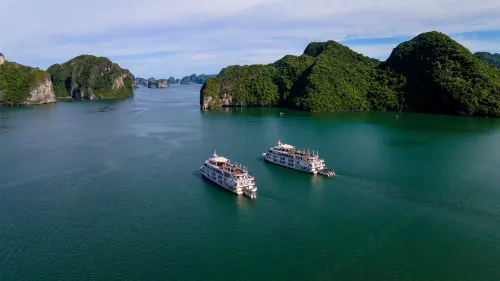 Paradise Elegance Cruise Halong Nổi bật Photos