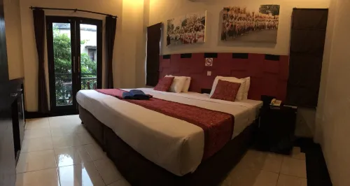 Legian Village Hotel Zimmer Photos