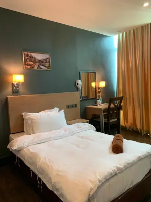 The Room Hotel Номера Photos