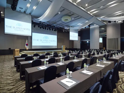The Suites Hotel Namwon Geschäftseinrichtungen Photos
